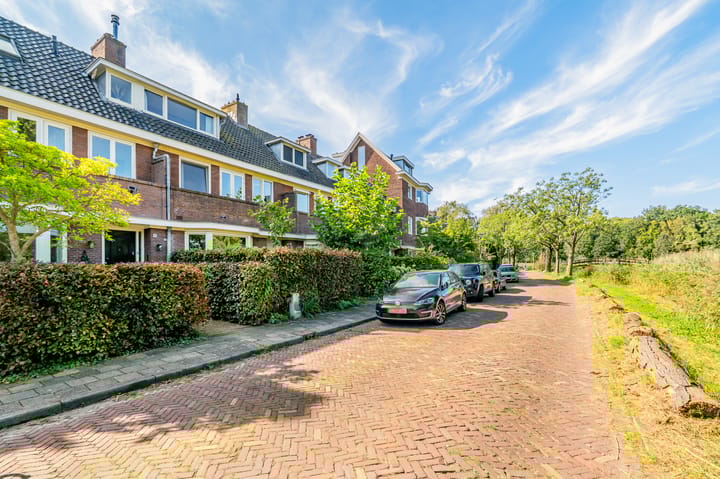 Photo 51 of Emmakade 8