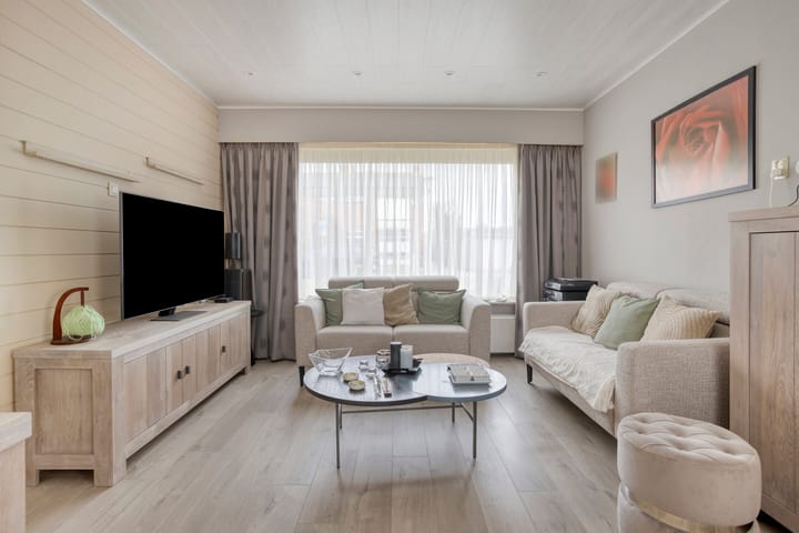 Foto 2 van Zeelandiastraat 1