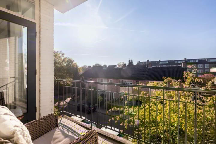 Photo 8 of Alphons Diepenbrockstraat 5-C