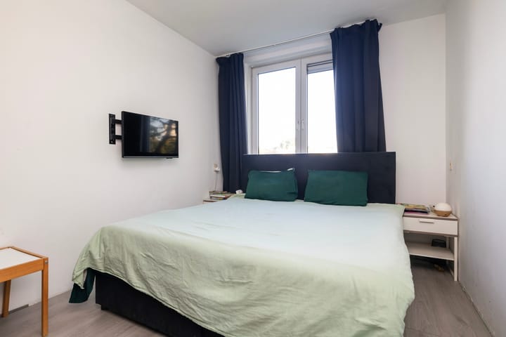 Photo 16 of Alphons Diepenbrockstraat 5-C