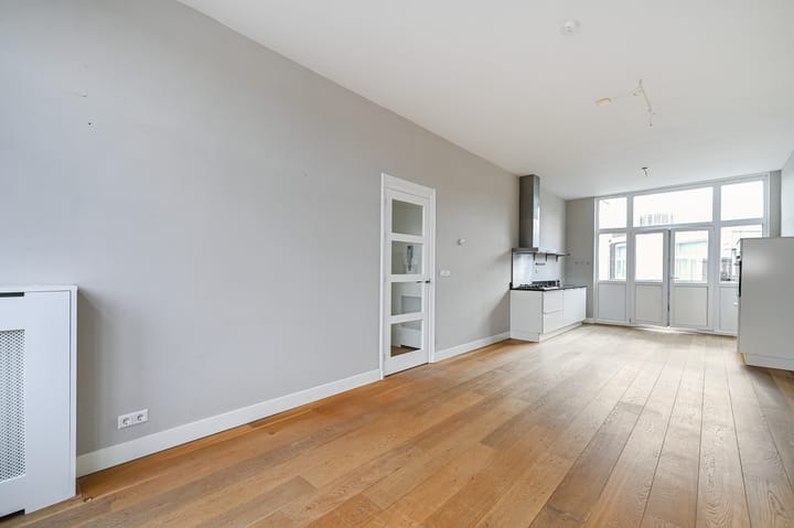 Foto 14 van De Constant Rebecquestraat 98