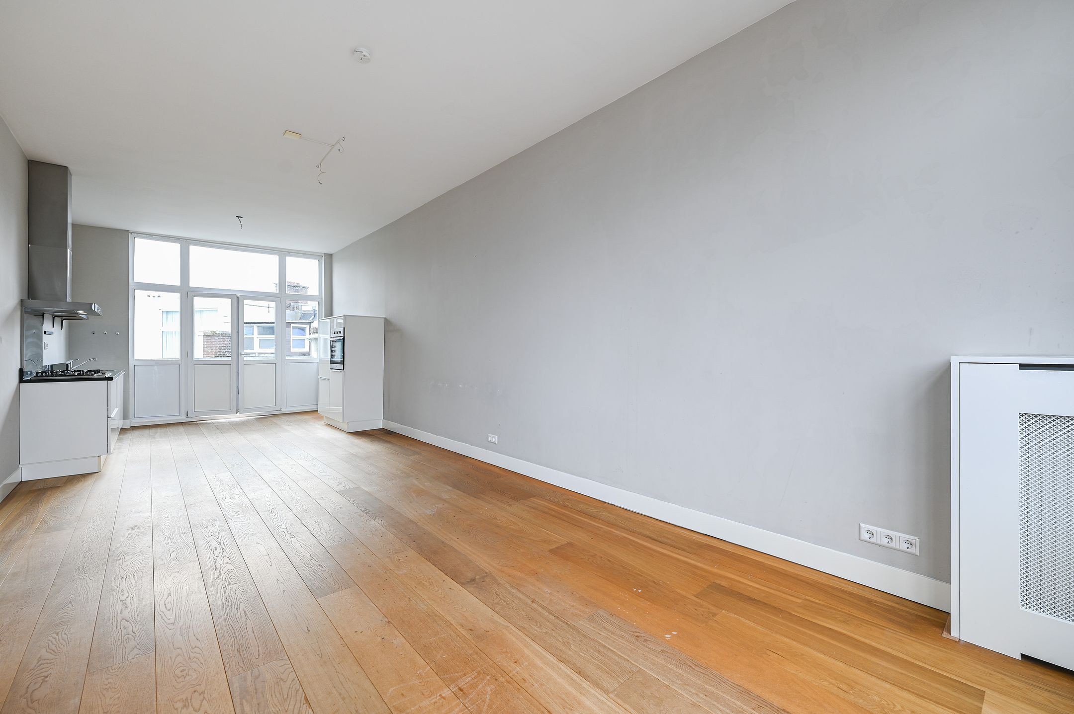 Foto 15 van De Constant Rebecquestraat 98