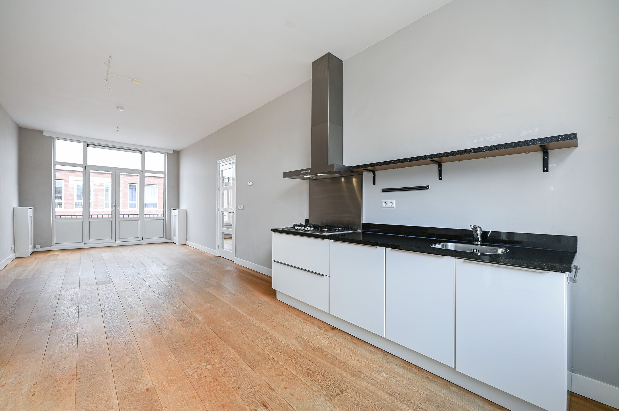 Foto 21 van De Constant Rebecquestraat 98