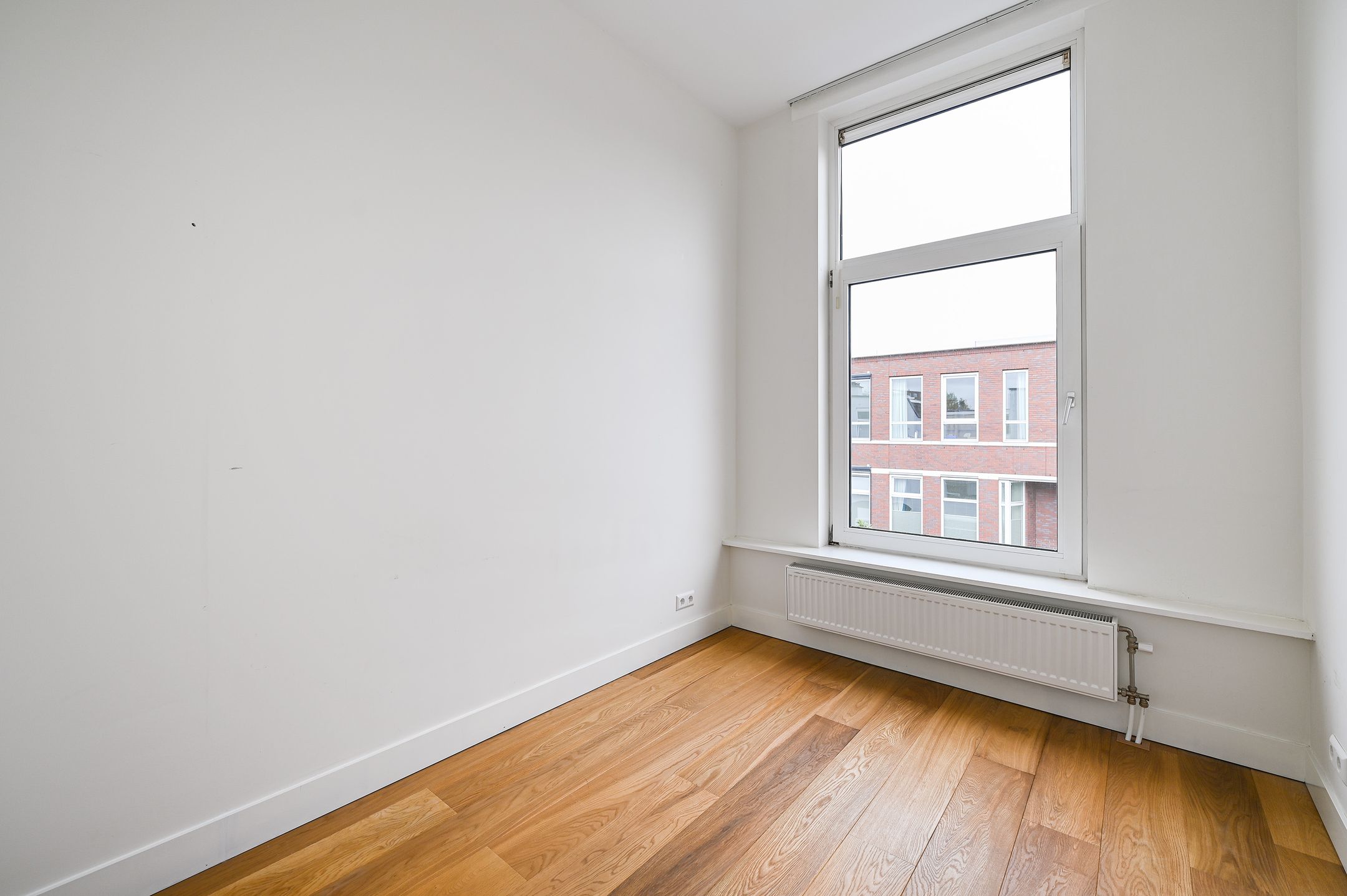 Foto 27 van De Constant Rebecquestraat 98