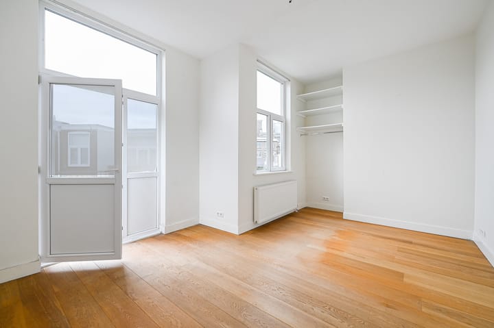 Foto 29 van De Constant Rebecquestraat 98