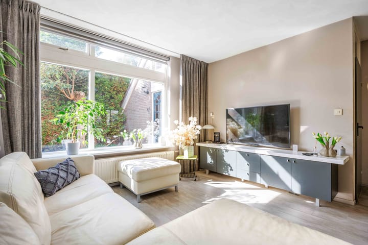 Foto 8 van Admiraal Helfrichstraat 47