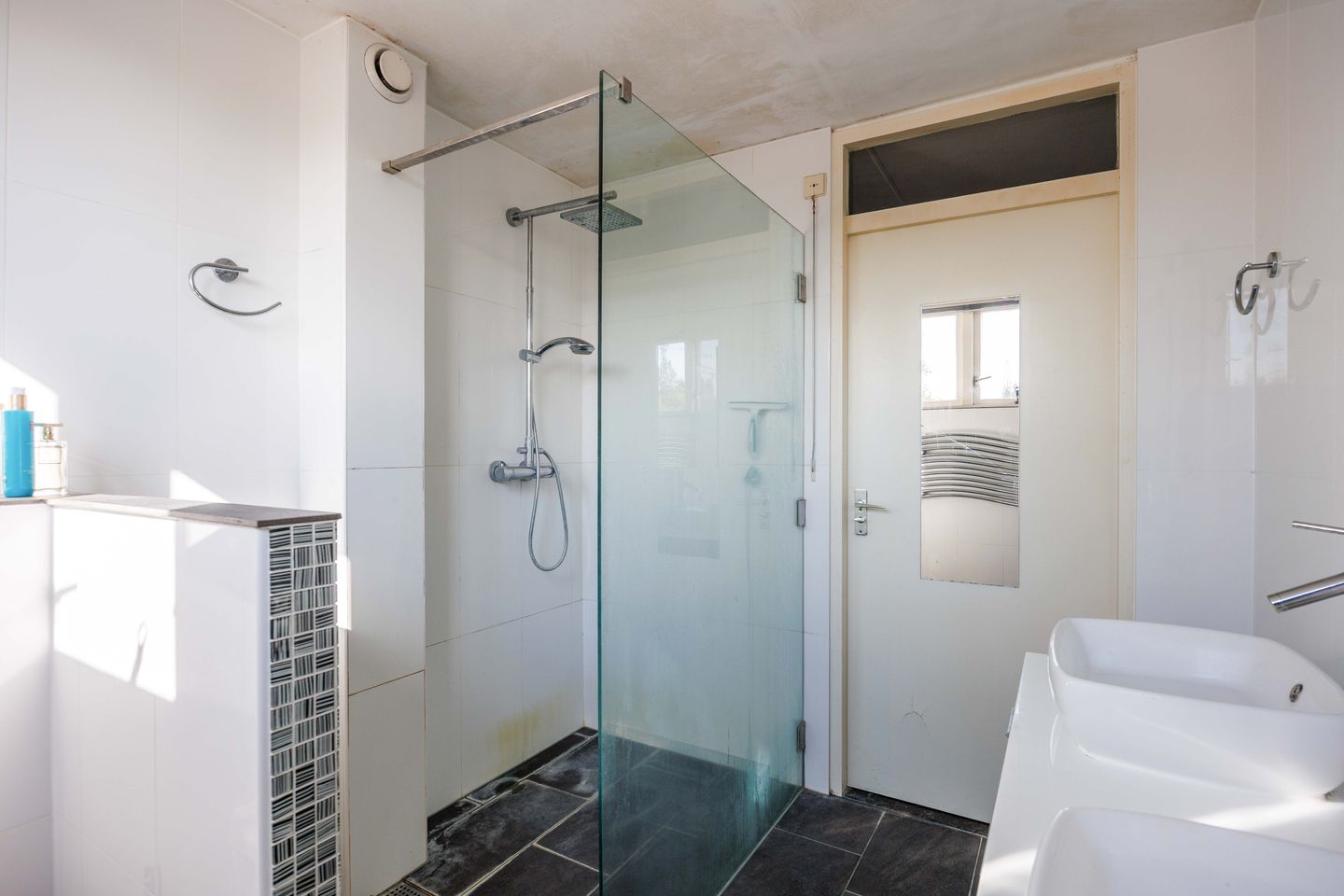 Foto 29 van Admiraal Helfrichstraat 47