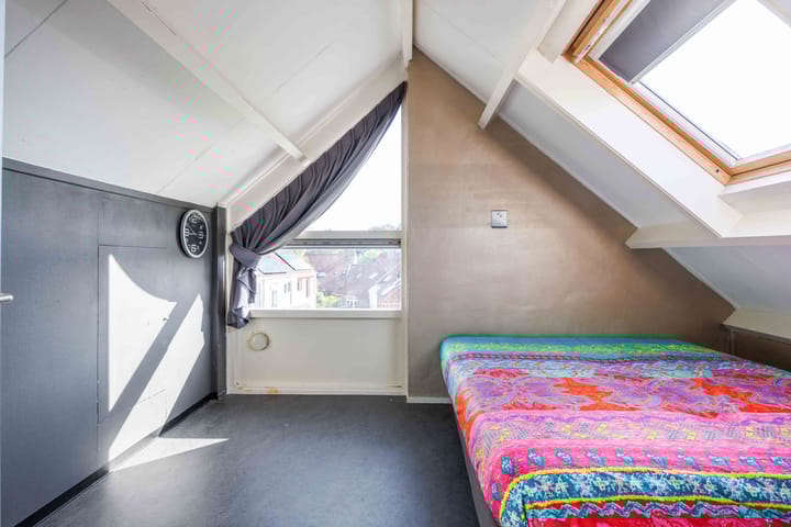 Foto 31 van Admiraal Helfrichstraat 47