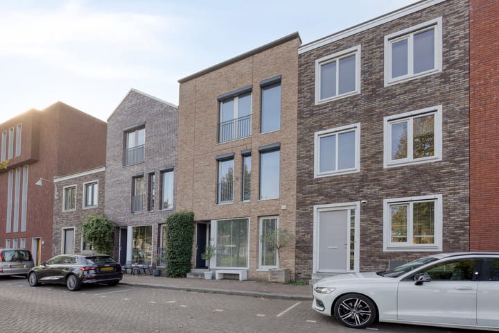 Foto 5 van Hindeloopenkade 92