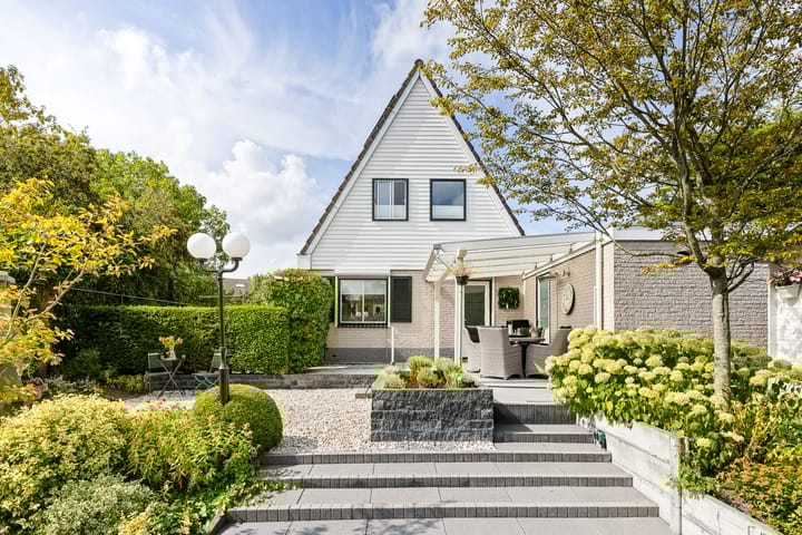 Foto 27 van H. Roland Holstlaan 9