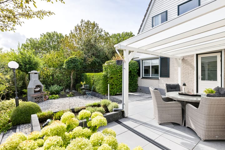 Foto 35 van H. Roland Holstlaan 9