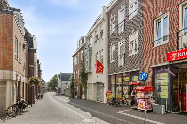 Foto 3 van Landstraat 8-05