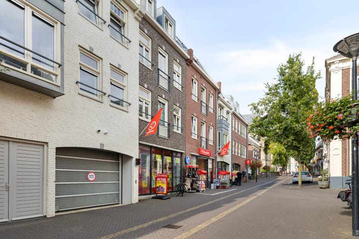 Foto 4 van Landstraat 8-05