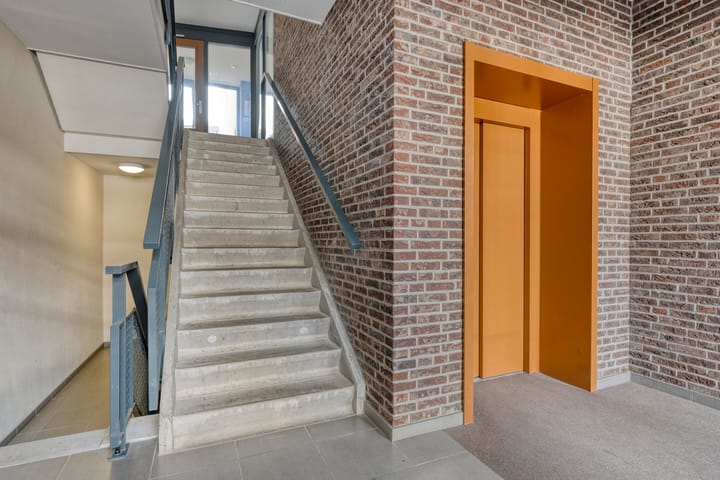 Foto 7 van Landstraat 8-05