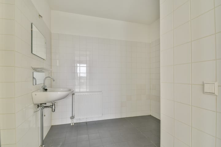 Foto 25 van van Maanenstraat 110