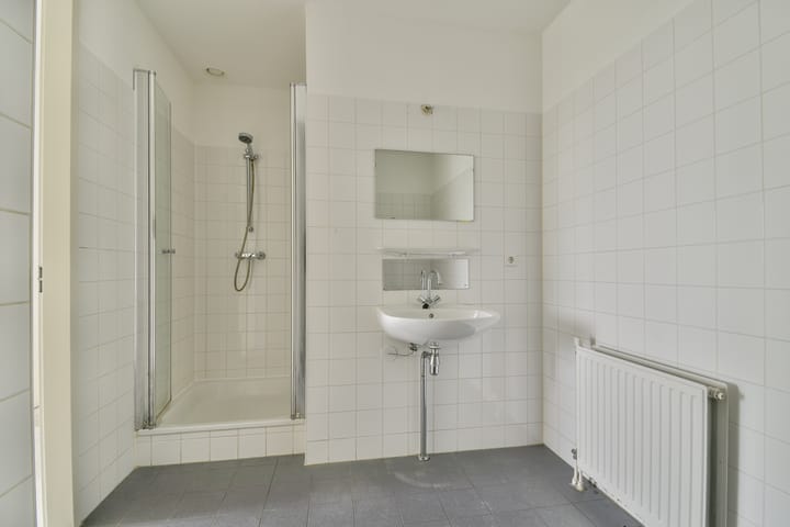 Foto 26 van van Maanenstraat 110