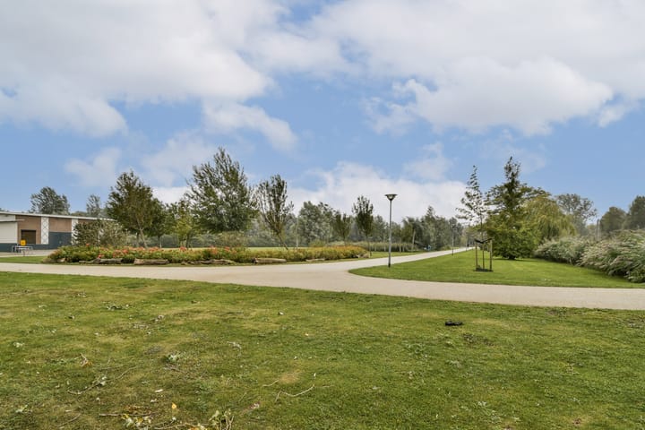 Foto 33 van van Maanenstraat 110