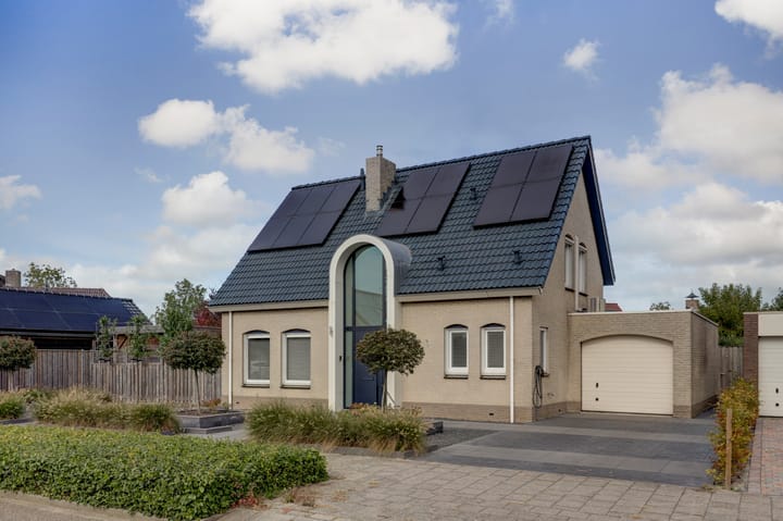 Foto 1 van Einsteinstraat 2