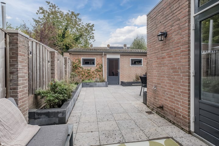 Photo 27 of Steenstraat 100