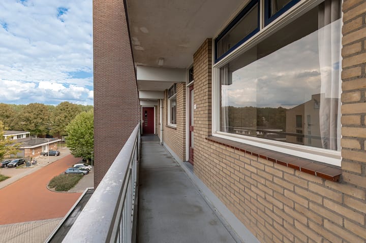 Foto 5 van Chopinplein 117