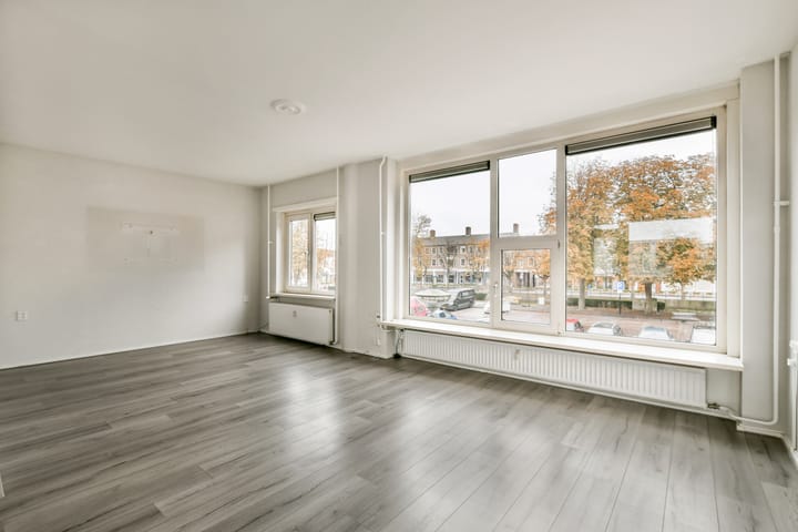 Foto 5 van Raadhuisplein 4