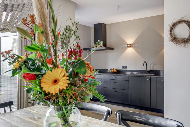 Photo 13 of Einsteinstraat 4