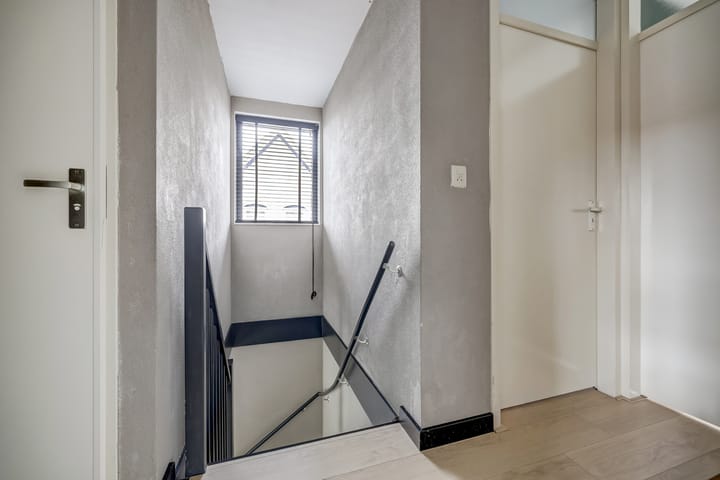 Photo 32 of Einsteinstraat 4