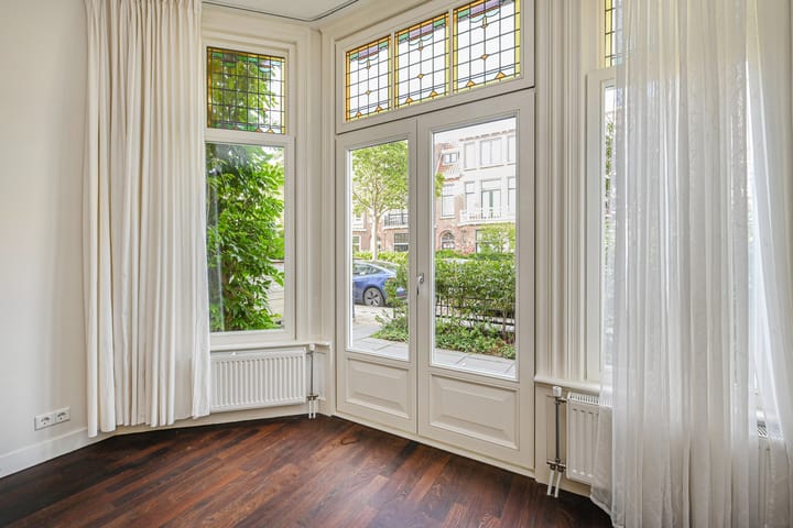 Foto 10 van Van Beverningkstraat 152