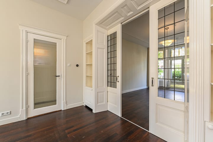 Foto 13 van Van Beverningkstraat 152