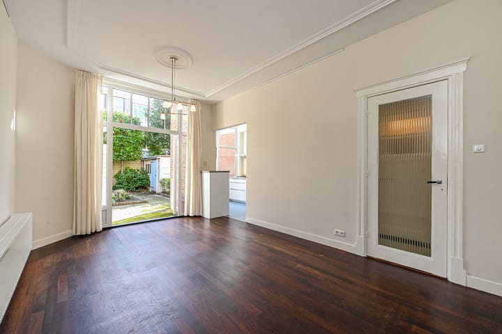 Foto 14 van Van Beverningkstraat 152