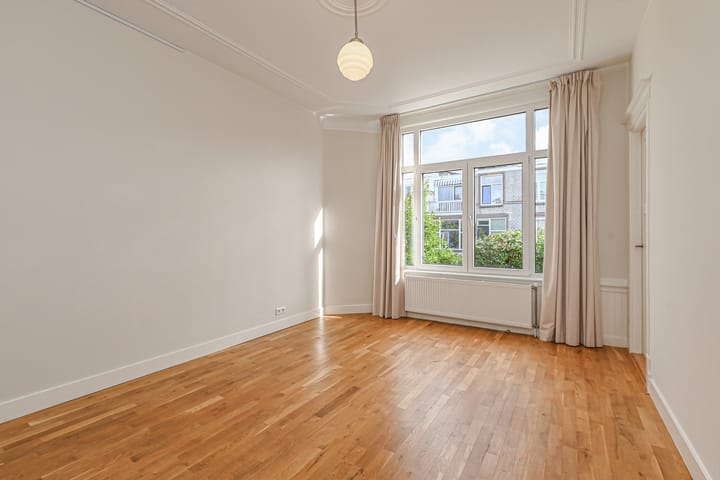 Foto 21 van Van Beverningkstraat 152