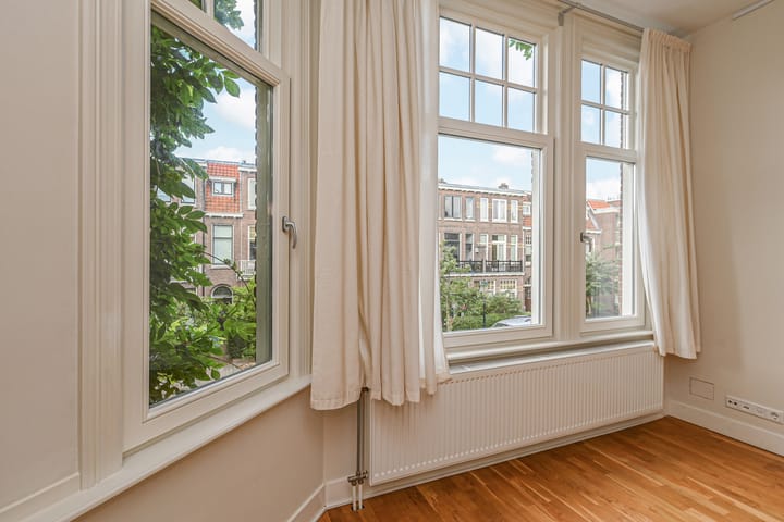 Foto 24 van Van Beverningkstraat 152