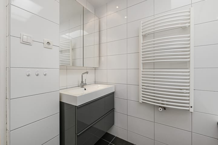 Foto 26 van Van Beverningkstraat 152