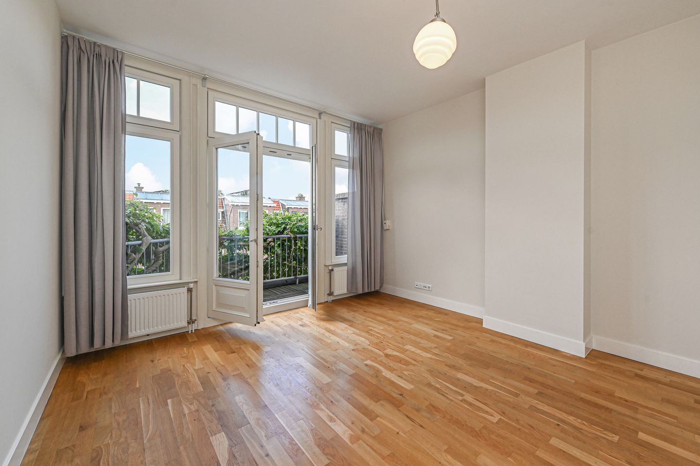 Foto 29 van Van Beverningkstraat 152