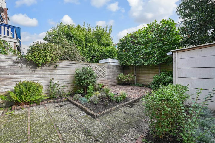 Foto 40 van Van Beverningkstraat 152