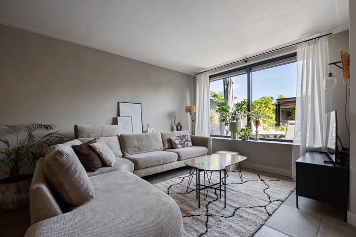 Foto 8 van Lange Voren 97