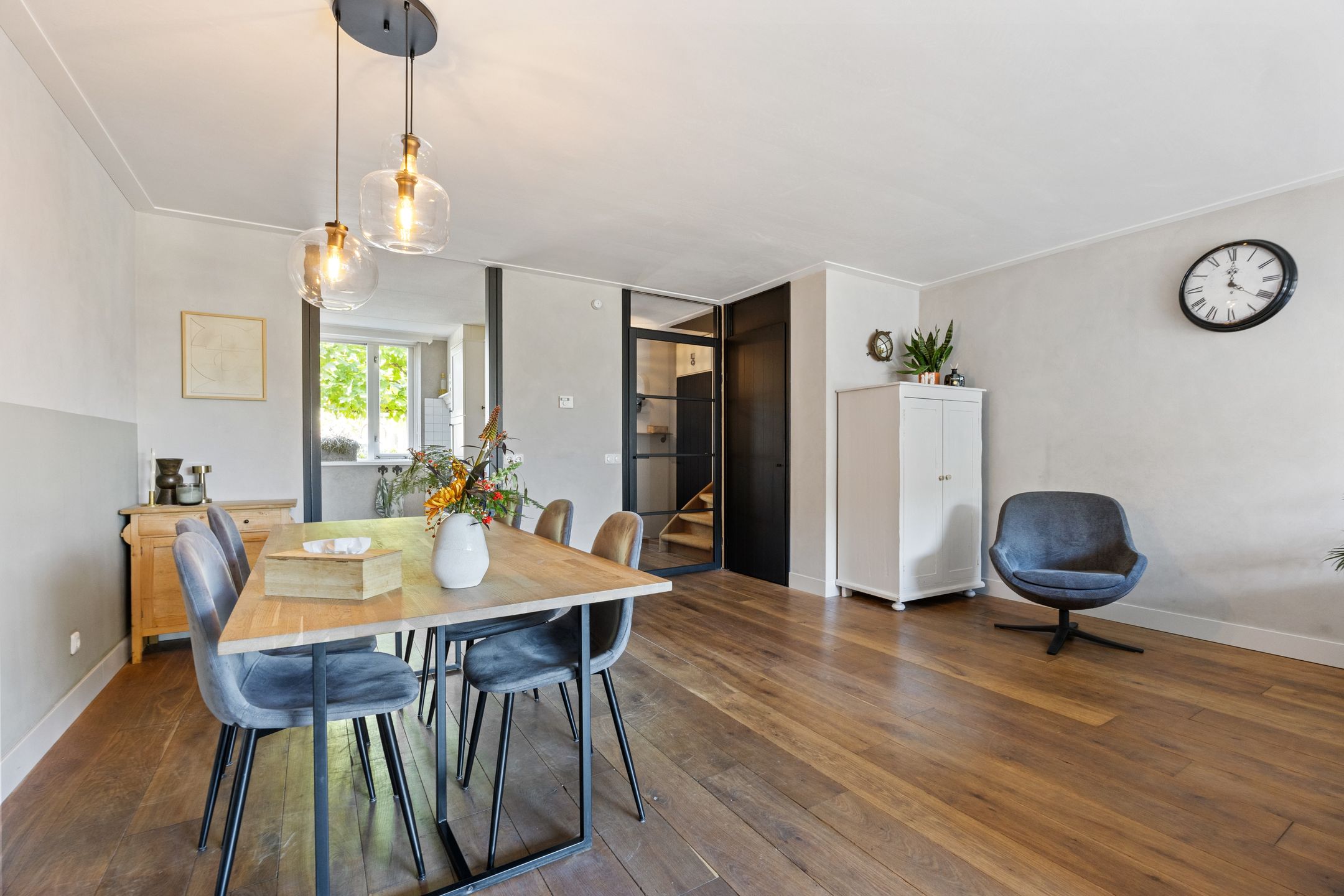 Foto 12 van Lange Voren 97