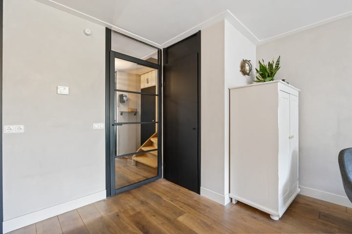 Foto 20 van Lange Voren 97