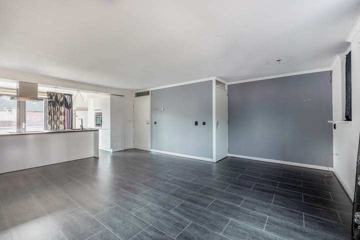 Photo 7 of Meidoornstraat 15