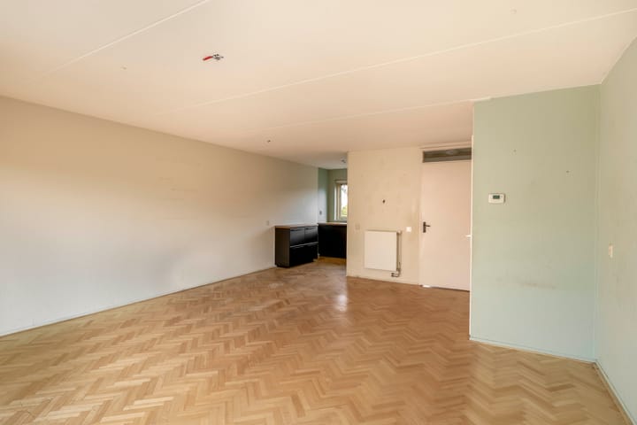 Photo 9 of Bachstraat 17