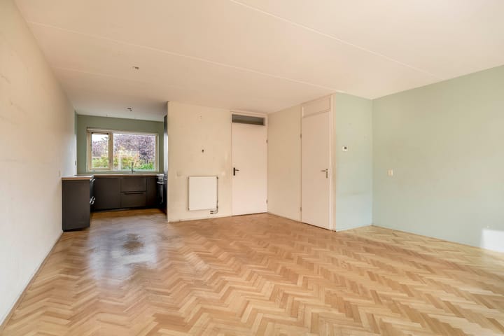 Photo 10 of Bachstraat 17