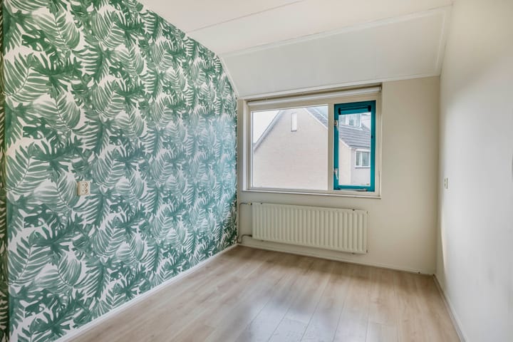 Photo 18 of Bachstraat 17