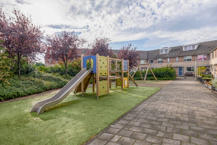 Photo 30 of Bachstraat 17