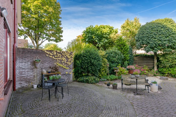 Foto 4 van Meibloem 20