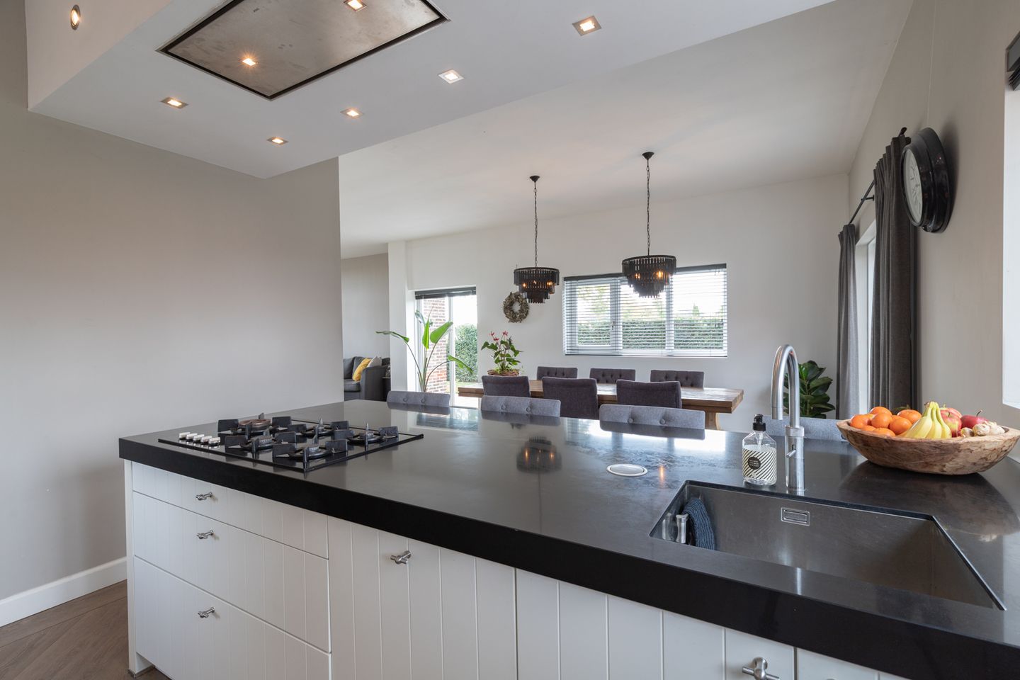 Foto 19 van Rijksweg 77