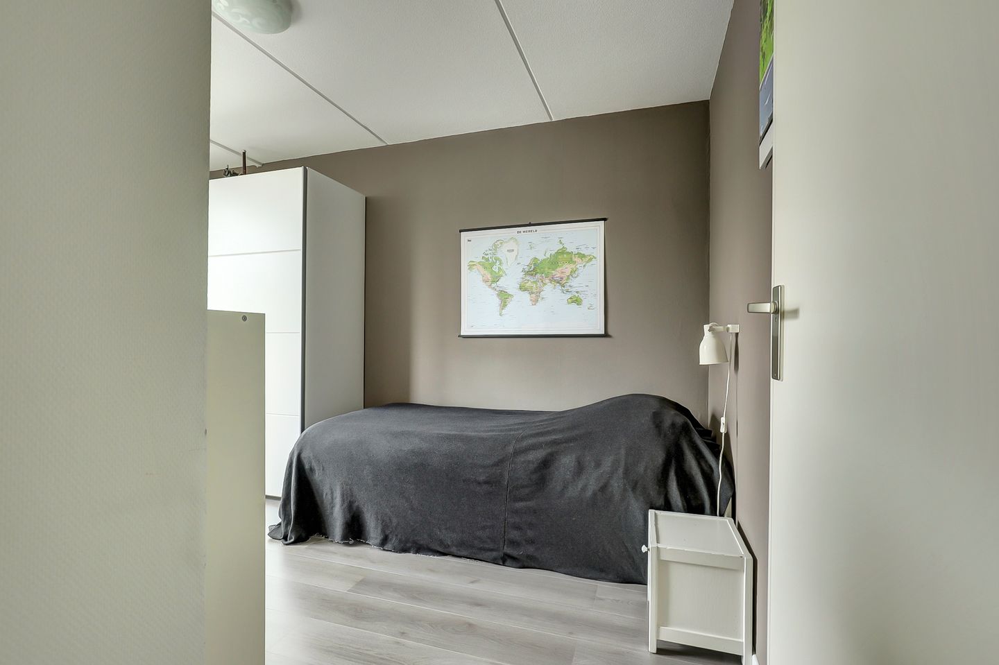 Foto 14 van Robert de Vriesstraat 19