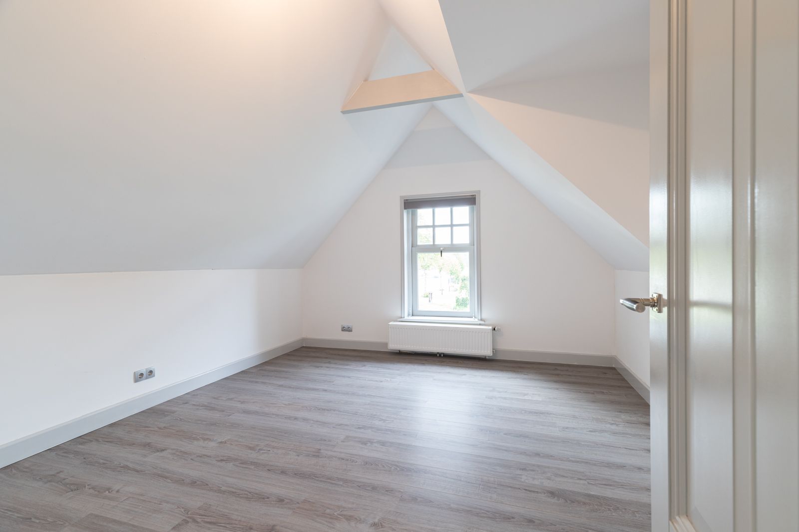 Foto 33 van Rijksweg 77