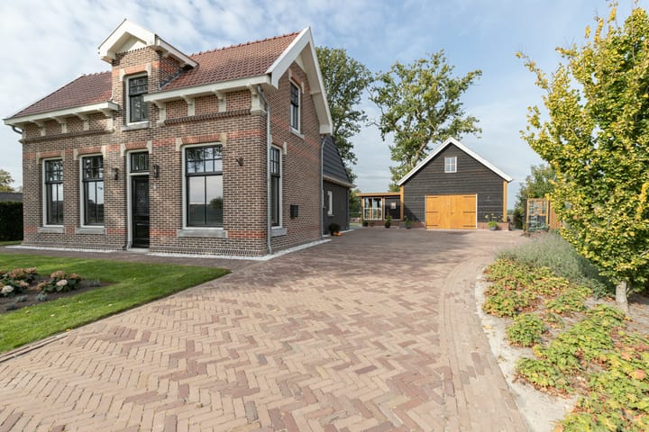 Foto 61 van Rijksweg 77