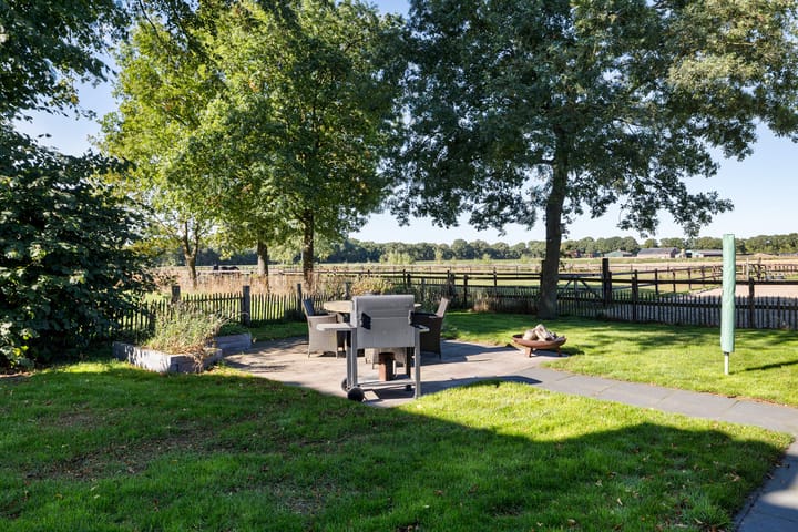 Photo 48 of Wateren 28