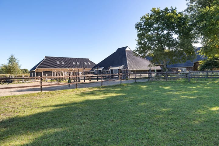 Photo 70 of Wateren 28